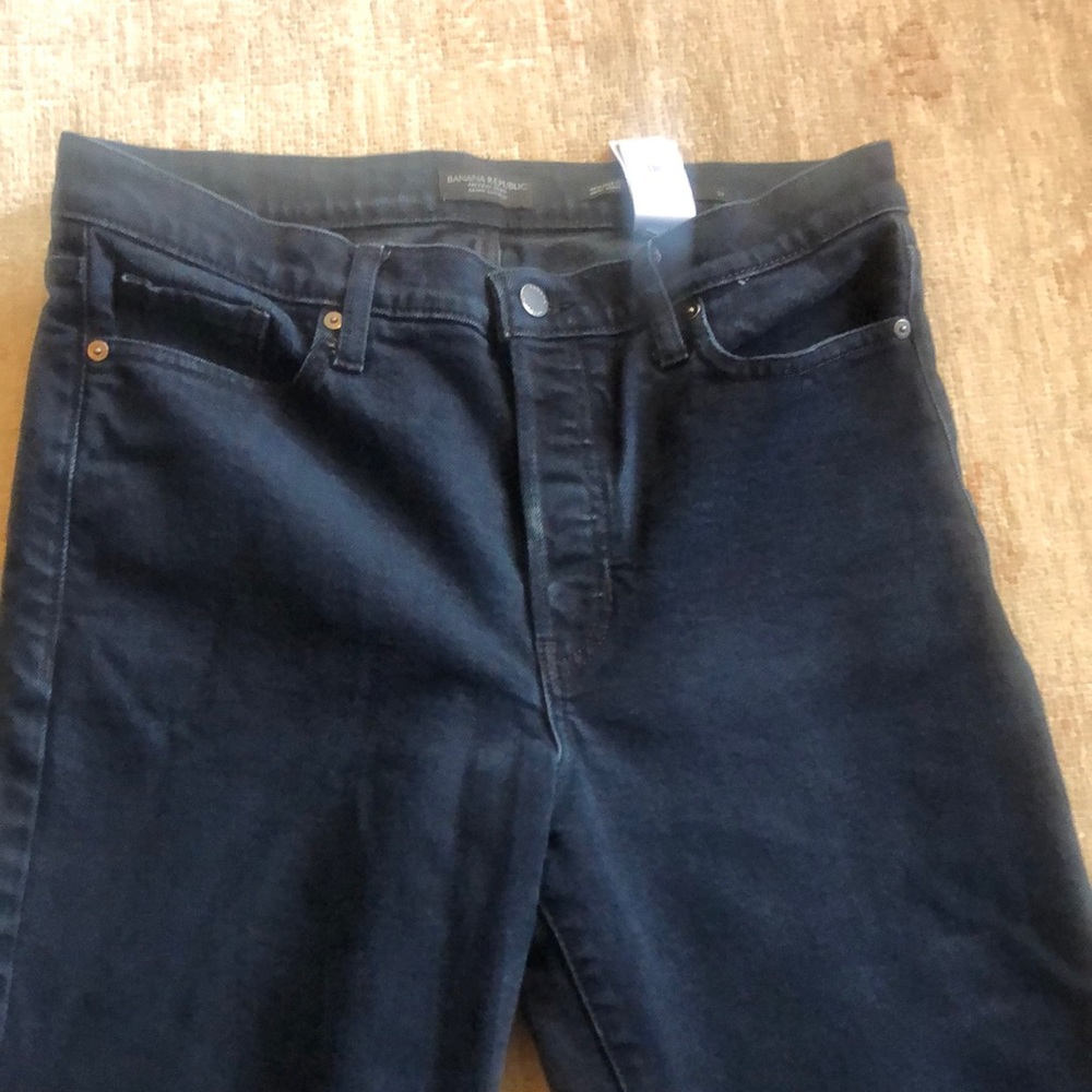Size 31 Banana Republic High rise straight premium denim jeans.